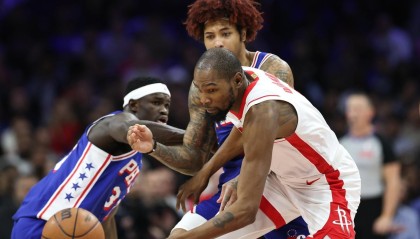 开云体育-裁判帮忙依然难阻失利，乌度卡谜之操作自毁长城，杜兰特扎心了