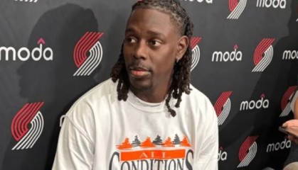 开云体育-霍勒迪：仍然渴望赢得总冠军 伊戈达拉是我的导师