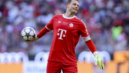 开云体育网站-还是德国最佳门将？德天空：诺伊尔数据仍顶级，今年未因失误丢球