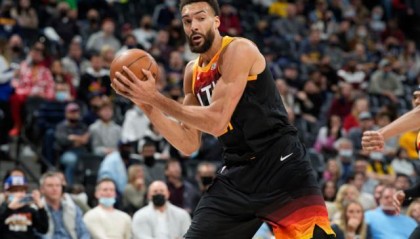 开云体育-戈贝尔归来爵士终结连败 流言蜚语随之灰飞烟灭