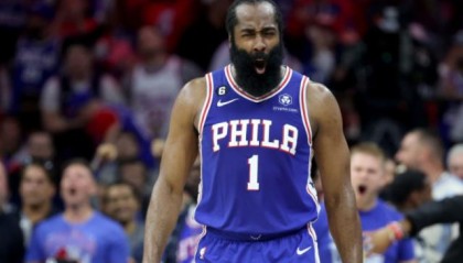 开云-追逐哈登火箭不玩虚的 两笔三方交易招募顶级帮手