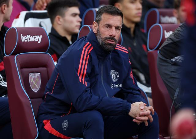 1730201041428089388.jpg van nistelrooy 3.jpg